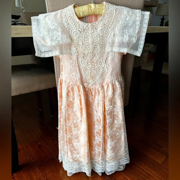 mid sleeve lace dress Elegant V-Neck Half Sleeves Long Lace Chiffon Wedding Dress
